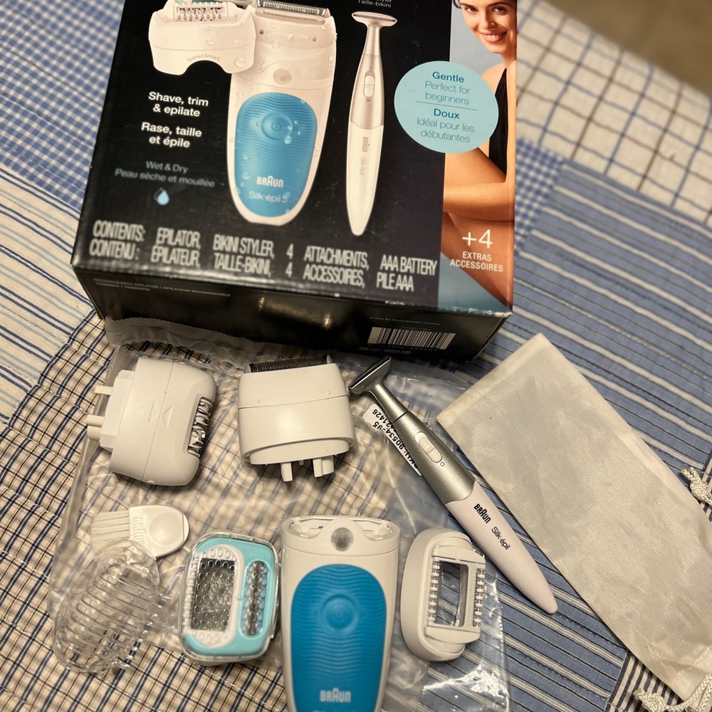 BRAUN Epilator and Bikini Styler - White and Blue